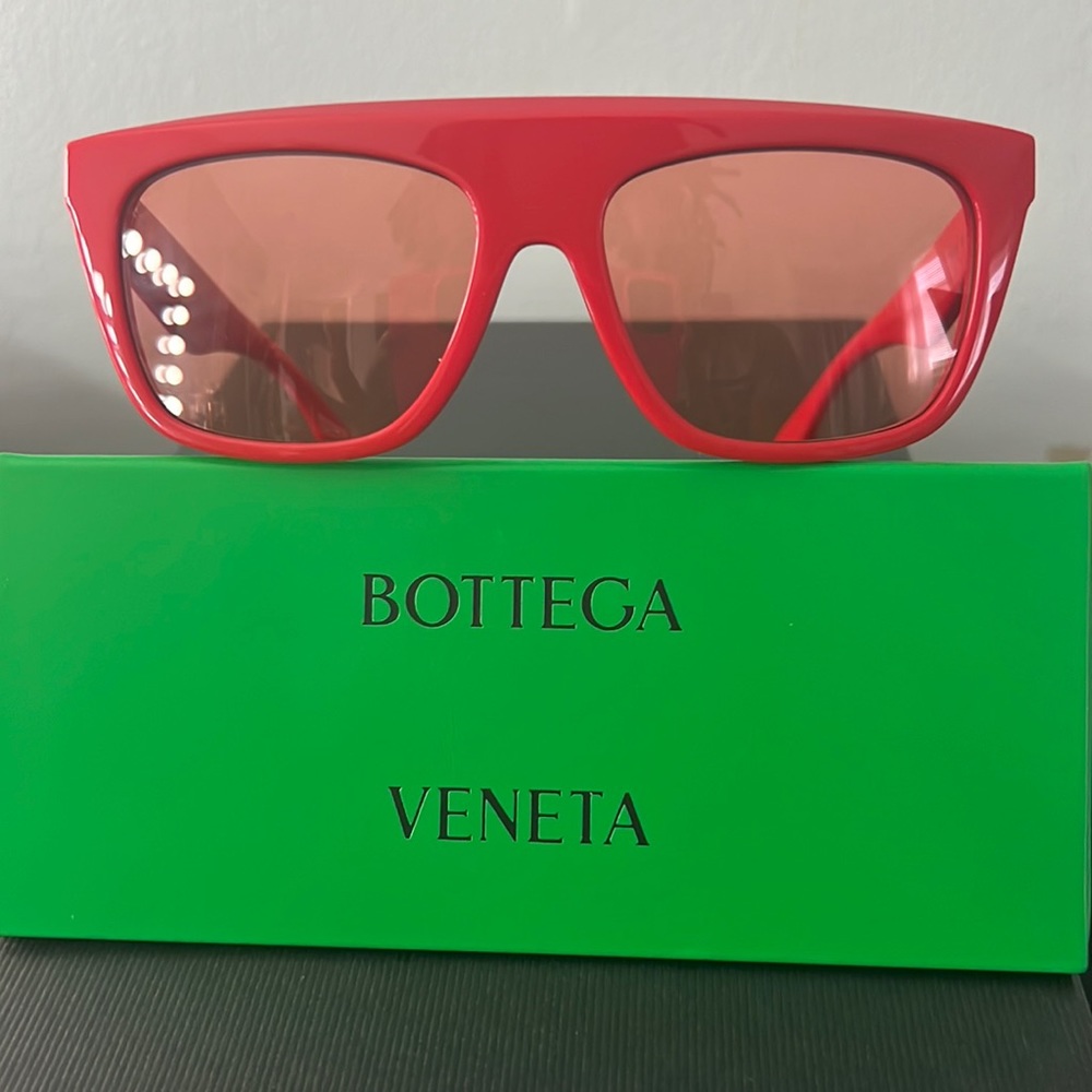 Red sunglasses